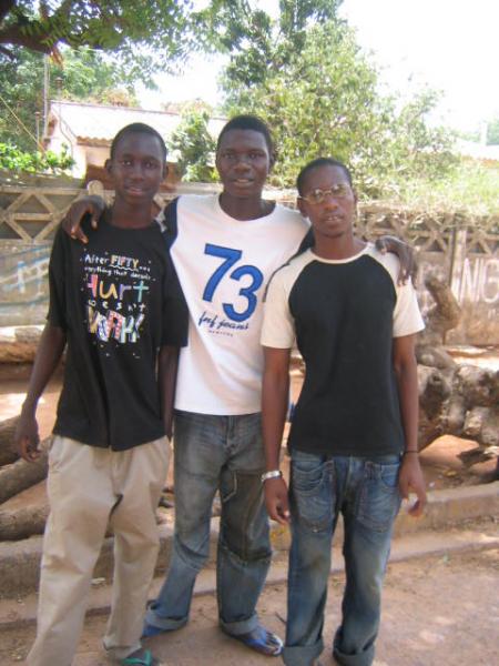 moi queja et kara dent le cone de nigger men